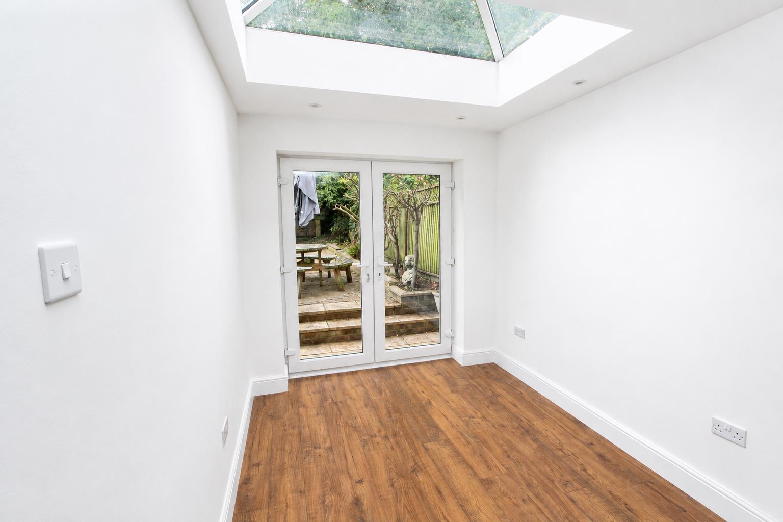 Hindhead Way, Wallington